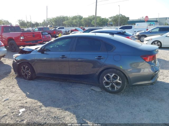 3KPF24AD7LE228649 KIA Forte Lxs