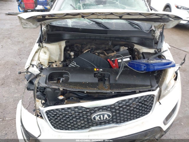 5XYPG4A55HG276014 KIA Sorento 3.3l Lx