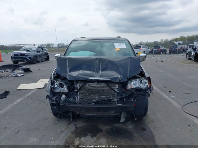 2C4RC1CG5ER257018 Chrysler Town & Country Touring-l