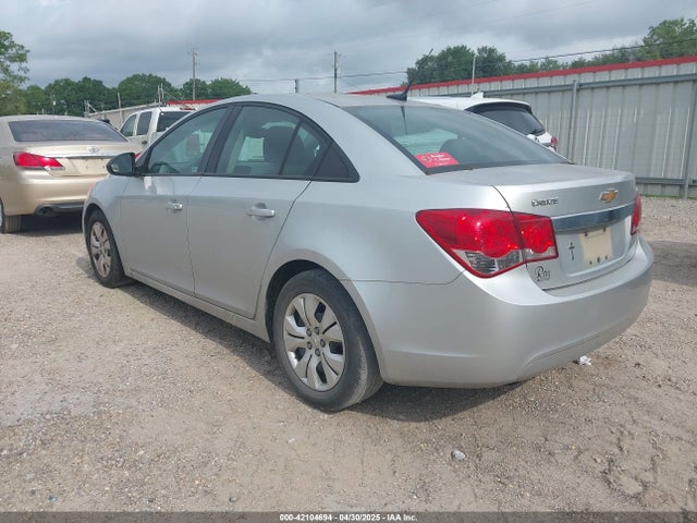 1G1PA5SH2E7161033 Chevrolet Cruze Ls Auto