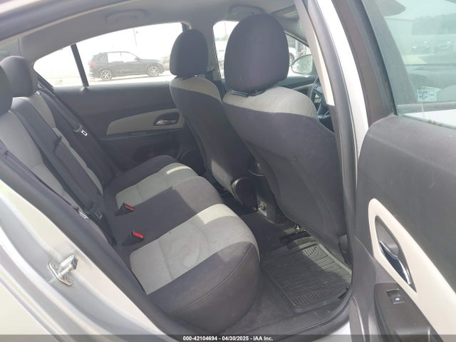 1G1PA5SH2E7161033 Chevrolet Cruze Ls Auto
