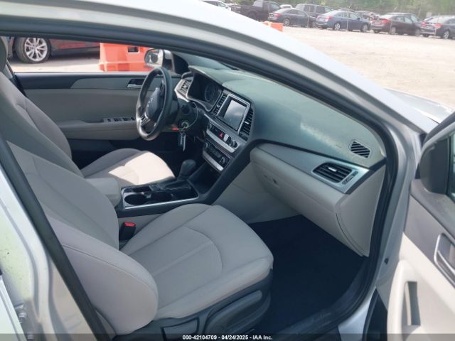 5NPE24AF2JH693345 Hyundai SONATA SE