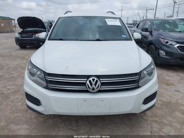 WVGAV7AX4JK004631 Volkswagen Tiguan Limited 2.0t
