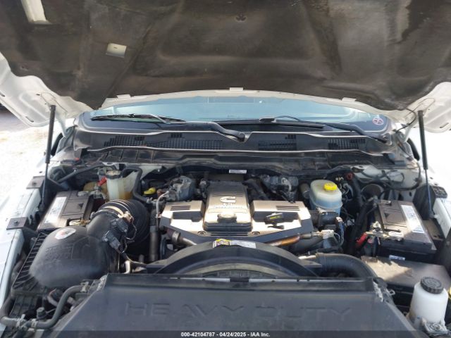 3C6UR5DL2EG177684 RAM 2500 Slt
