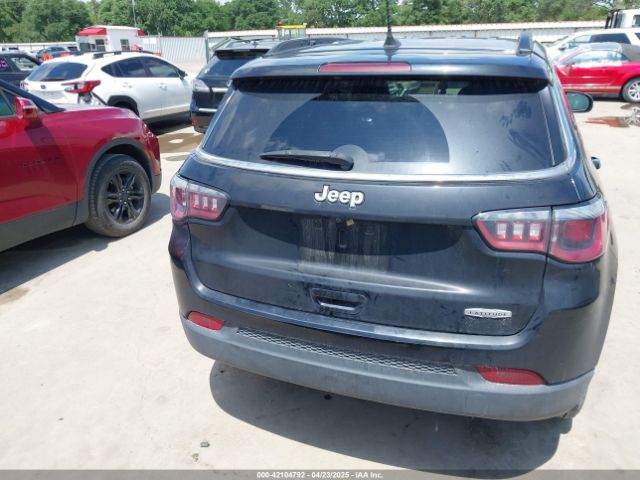 3C4NJCBB7HT690833 Jeep New Compass Latitude Fwd