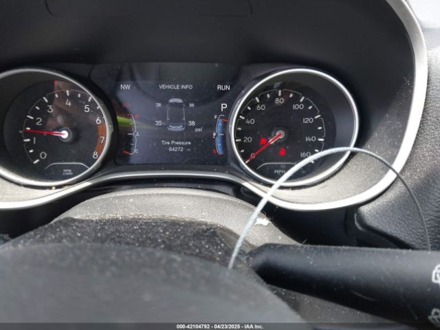 3C4NJCBB7HT690833 Jeep New Compass Latitude Fwd