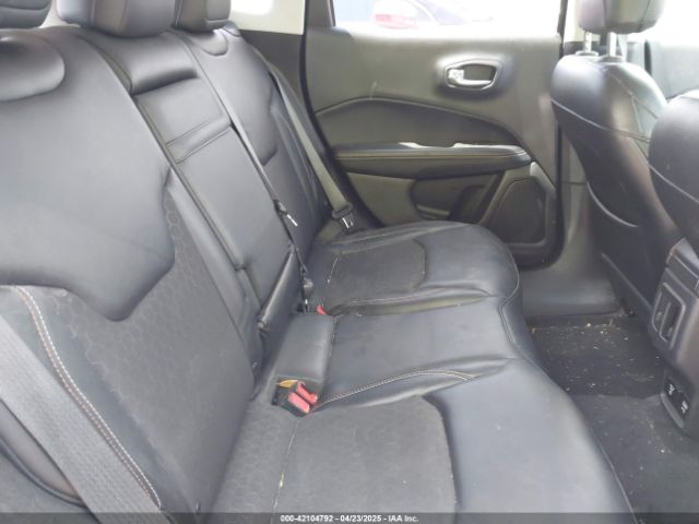 3C4NJCBB7HT690833 Jeep New Compass Latitude Fwd