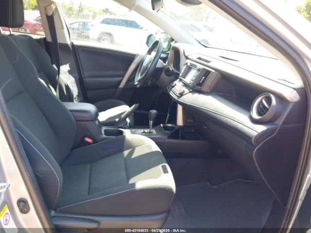 2T3RFREV8JW704314 Toyota Rav4 Xle