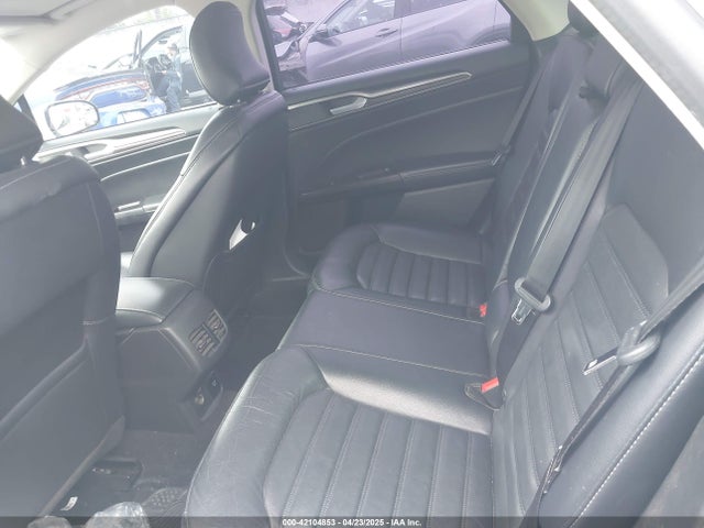 3FA6P0LU1HR267055 Ford Fusion Hybrid Se