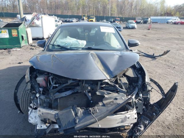 NMTKHMBXXNR145682 Toyota C-HR XLE