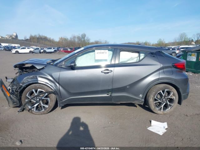 NMTKHMBXXNR145682 Toyota C-HR XLE
