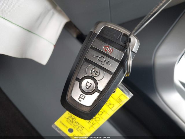 1FTEW1CP1MKD21526 Ford 4v