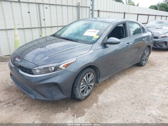 3KPF24AD6PE649011 KIA Forte Lxs