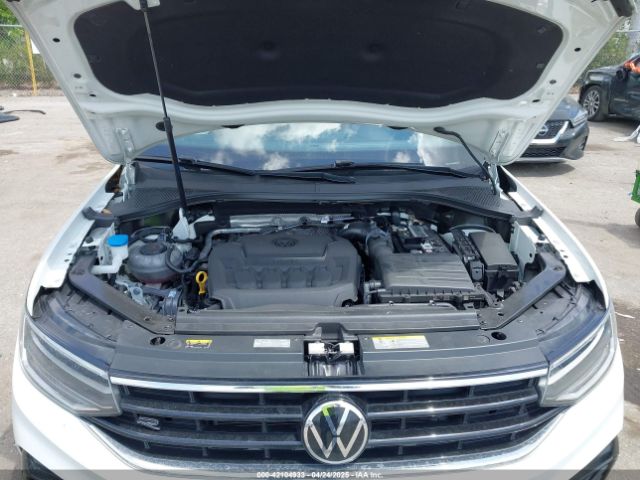 3VVCB7AX5NM138604 Volkswagen Tiguan 2.0t Se R-line Black