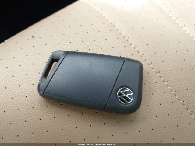 3VVCB7AX5NM138604 Volkswagen Tiguan 2.0t Se R-line Black