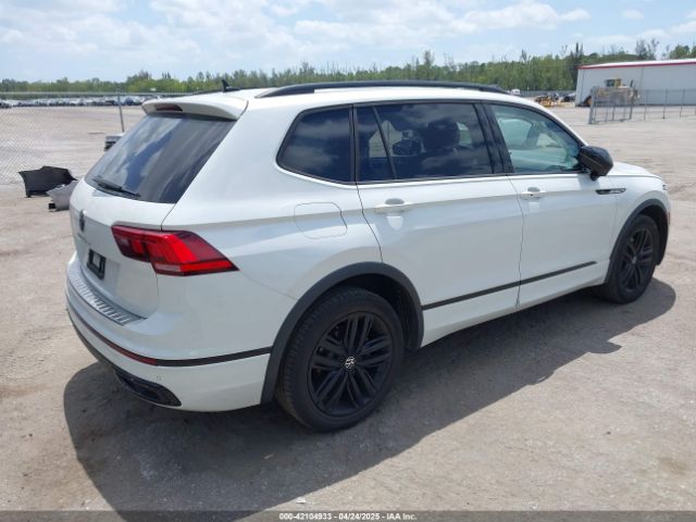 3VVCB7AX5NM138604 Volkswagen Tiguan 2.0t Se R-line Black