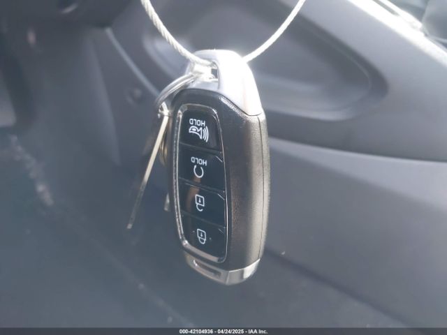 KM8K32AB4NU913965 Hyundai Kona Sel