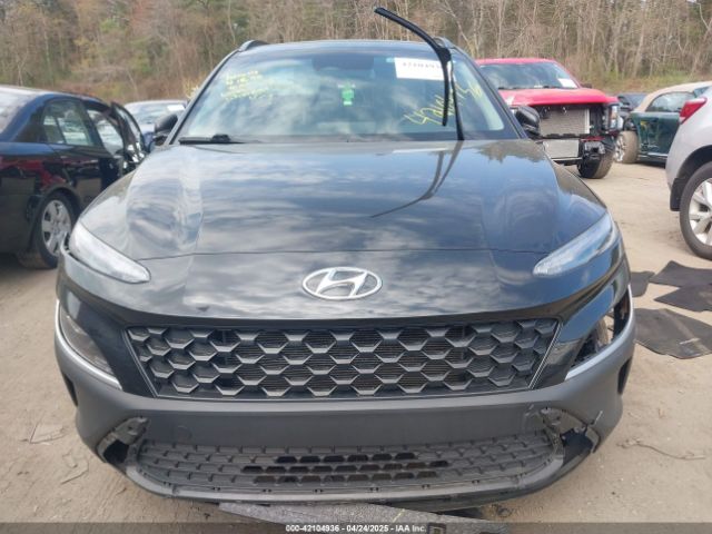 KM8K32AB4NU913965 Hyundai Kona Sel