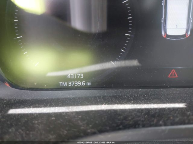 2019 VOLVO XC40 YV4162UK1K2052266 Photo 6