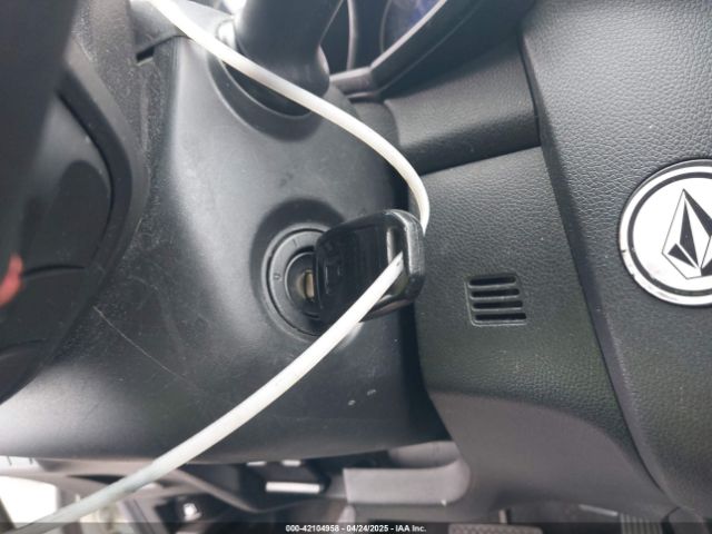 JHMGK5H51HS005924 Honda FIT LX