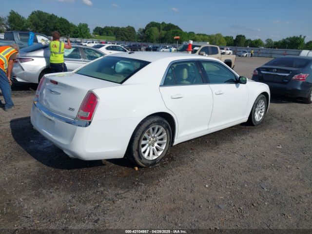2014 CHRYSLER 300 2C3CCAAG7EH327508 Photo 3