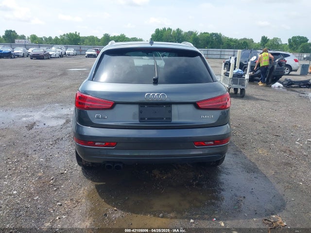 WA1BCCFS7JR014902 Audi Q3 2.0t Premium/2.0t Sport Premium