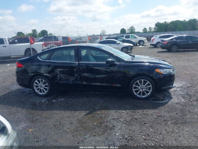 3FA6P0HD6HR302875 Ford FUSION SE