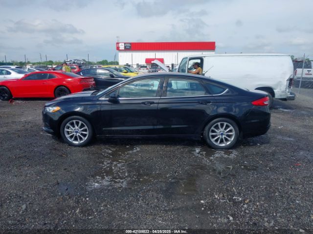 3FA6P0HD6HR302875 Ford FUSION SE