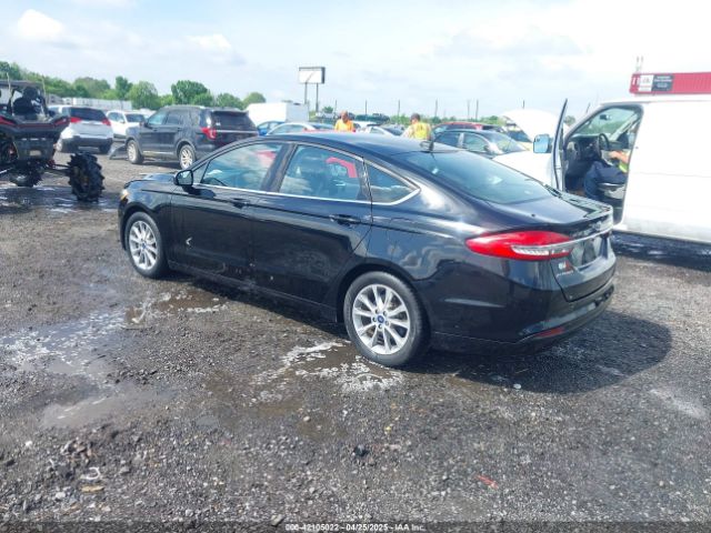 3FA6P0HD6HR302875 Ford FUSION SE