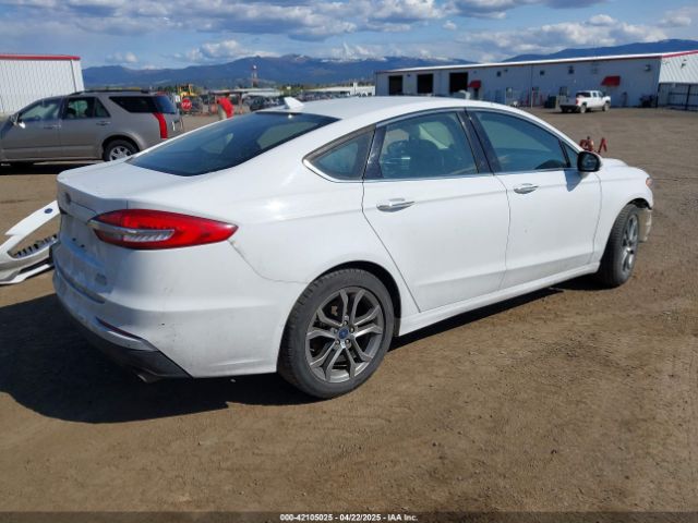 3FA6P0CD8KR117614 Ford FUSION SEL