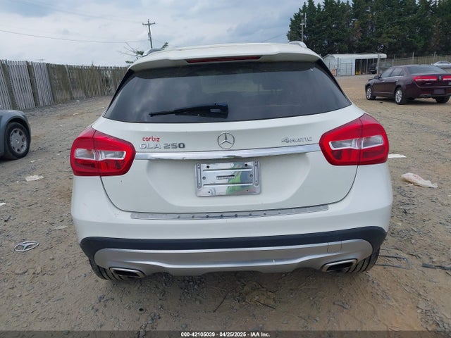 WDCTG4GB2HJ325790 Mercedes-Benz Gla 250 4matic