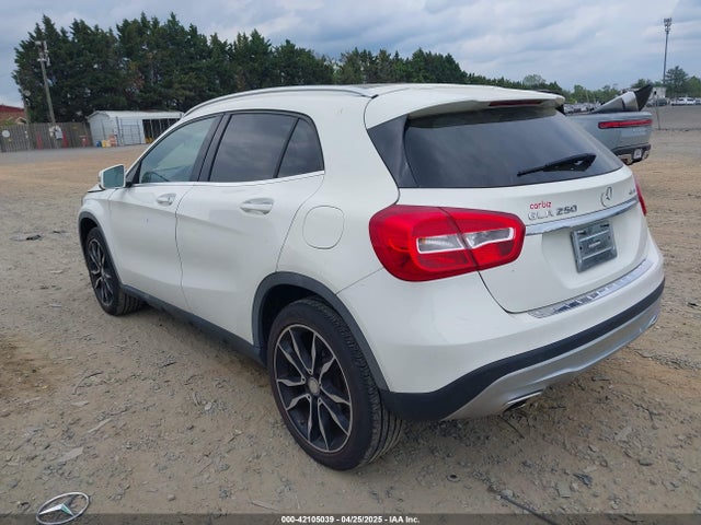 WDCTG4GB2HJ325790 Mercedes-Benz Gla 250 4matic