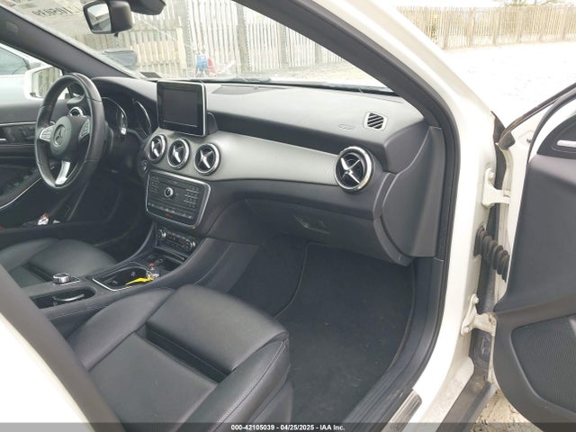 WDCTG4GB2HJ325790 Mercedes-Benz Gla 250 4matic