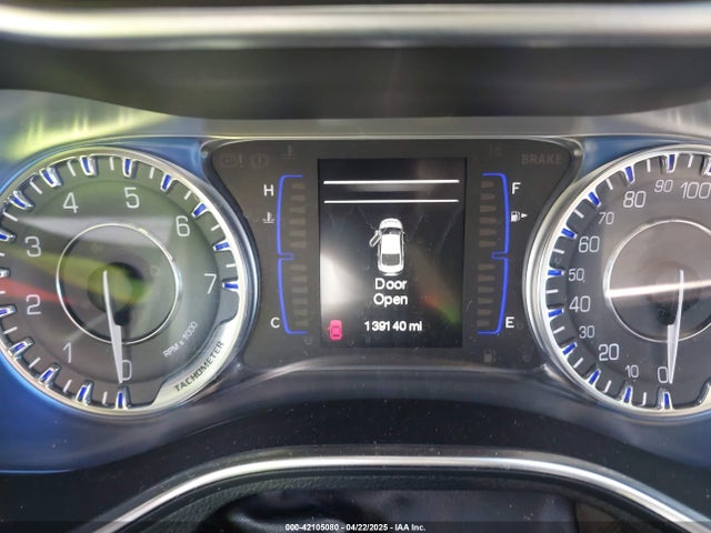 Chrysler 200 Limited 2015 1C3CCCAB4FN695203 Image 7