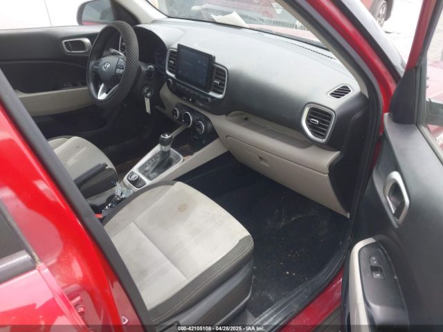 KMHRC8A3XLU038298 Hyundai Venue Sel
