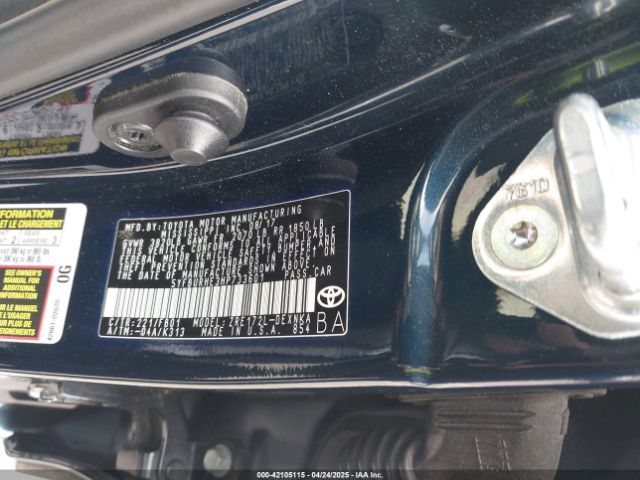 5YFBURHE3HP733601 Toyota COROLLA LE