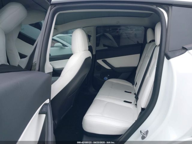 5YJYGDEF2MF269773 Tesla Model Y