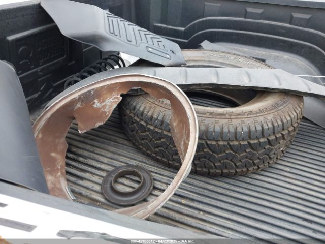 1C6RR6TT3KS532511 RAM 1500 Classic Slt  4x2 6'4 Box