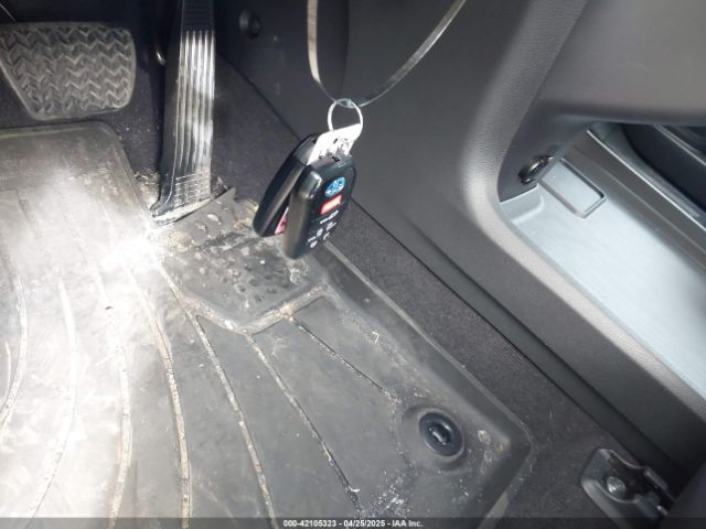 5TDJSKFC5SS166414 Toyota SIENNA XLE