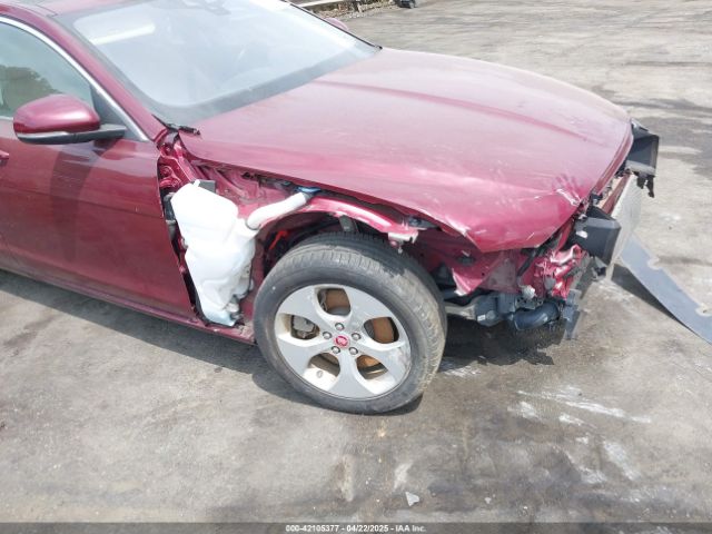 SAJAR4BG4HA964555 Jaguar Xe 25t