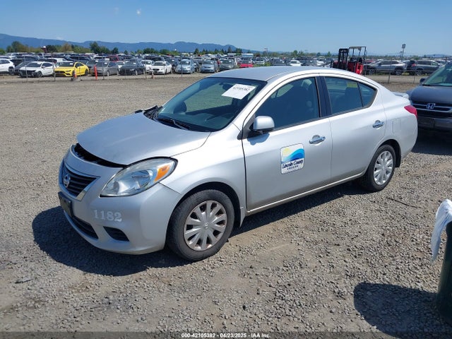 3N1CN7AP4EL813678 Nissan Versa 1.6 Sv