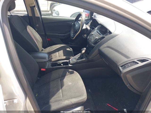 1FADP3F2XHL216154 Ford FOCUS SE