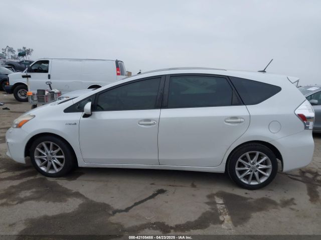 JTDZN3EUXE3359433 Toyota Prius V Five