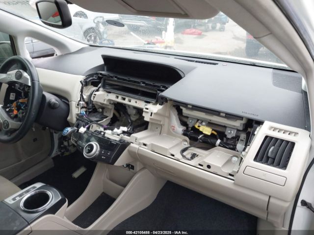 JTDZN3EUXE3359433 Toyota Prius V Five