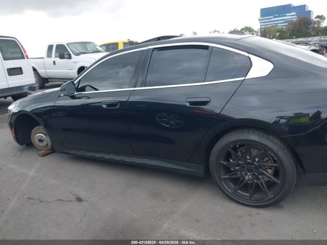 WBA43FJ09RCR92657 BMW 530 I