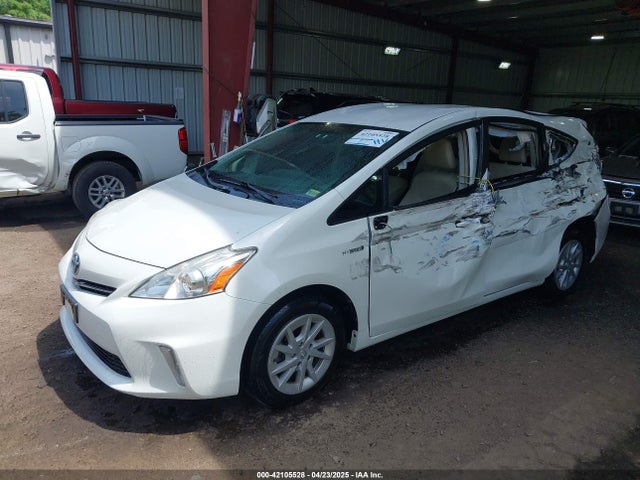 Toyota Prius V Two 2014 JTDZN3EU7EJ013979 Image 6