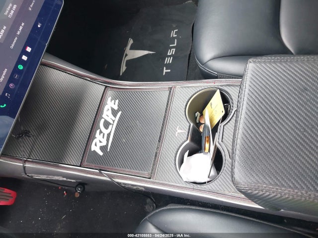 5YJ3E1EB8KF408605 Tesla MODEL 3