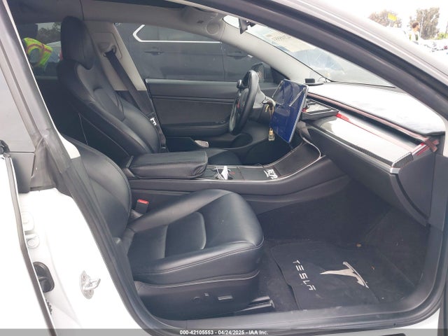 2019 TESLA MODEL 3 5YJ3E1EB8KF408605 Photo 4