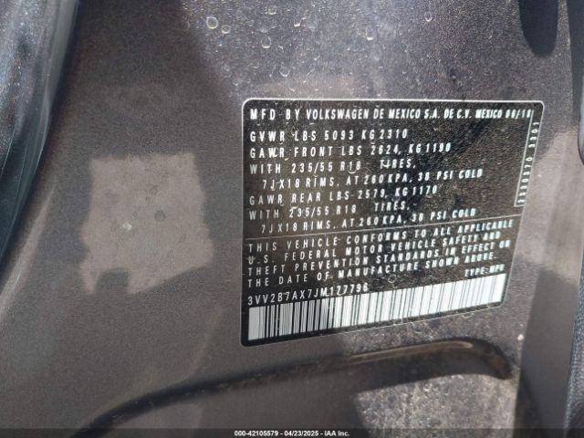 3VV2B7AX7JM177796 Volkswagen Tiguan