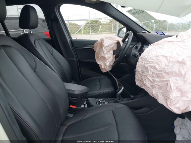 2020 BMW X1 WBXJG7C02L5P24688 Photo 4